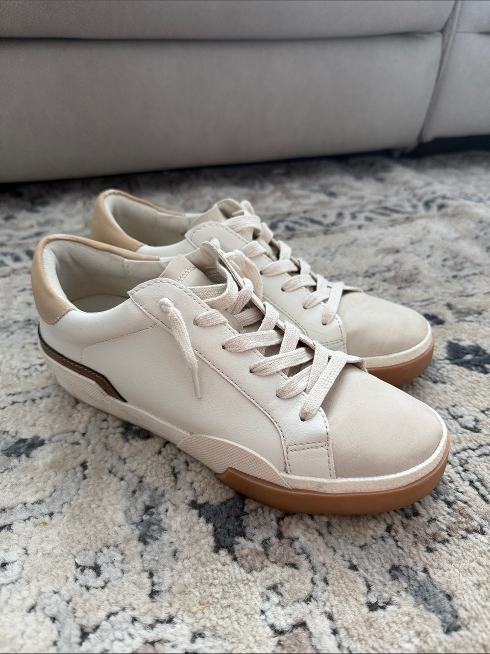 Dolce Vita Zina sneakers size 8 women’s